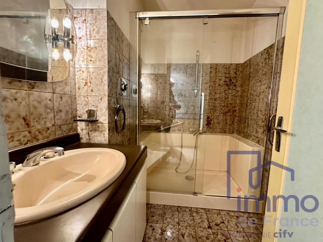 Appartement 3 pièces à vendre à Saint-Étienne (42100) - photo 8