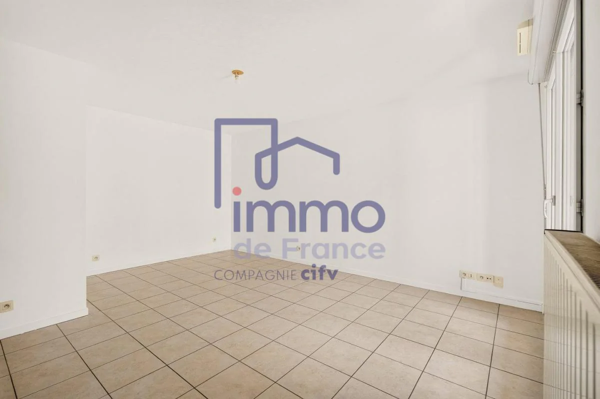 Appartement 3 pièces à vendre à Lyon (69007) - photo 2