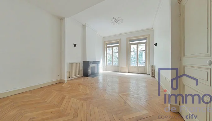 Appartement 4 pièces à vendre à Saint-Étienne (42000) - photo 1