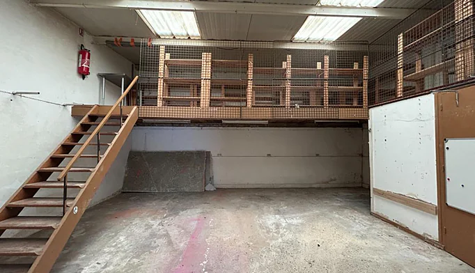 Bureau à vendre à Bron (69500) - photo 1