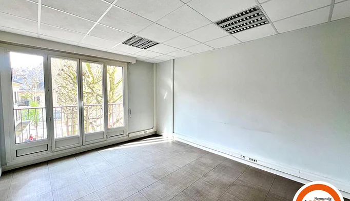 Bureau à louer à Rouen (76000) - photo 1