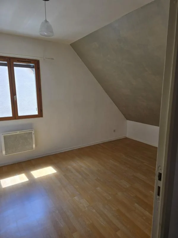 Maison 4 pièces à louer à Troyes (10000) - photo 5