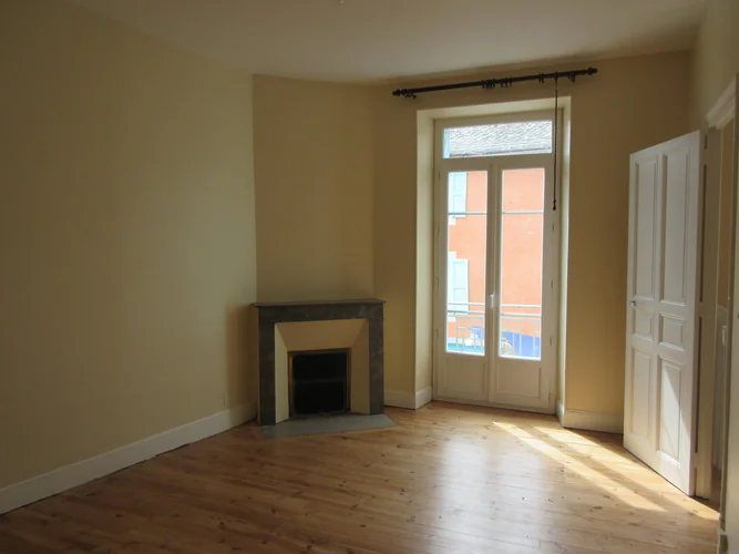 Appartement 4 pièces à louer à Naucelle (12800) - photo 1