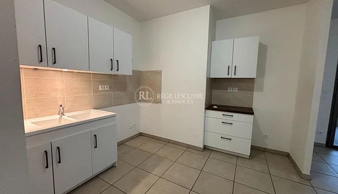 Appartement 4 pièces à louer à Saint-Priest (69800) - photo 5