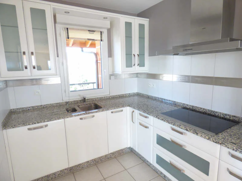 Appartement 6 pièces à louer à Ferney-Voltaire (01210) - photo 2
