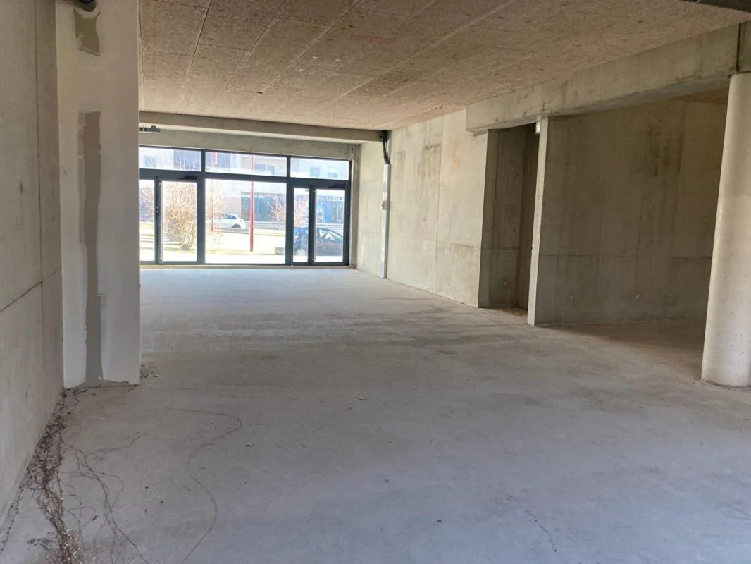 Bureau à louer à Chaligny (54230) - photo 1