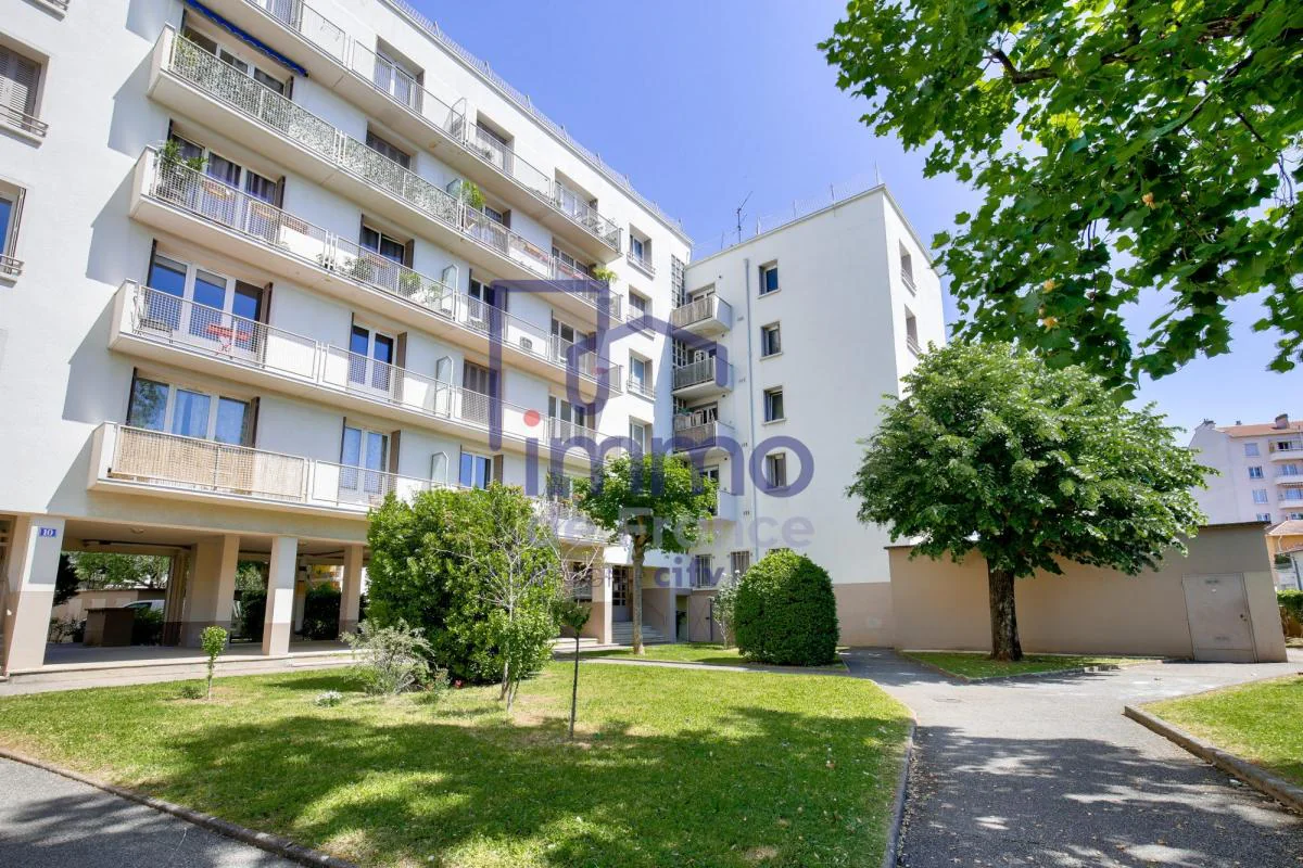 Appartement 3 pièces à vendre à Lyon (69008) - photo 2
