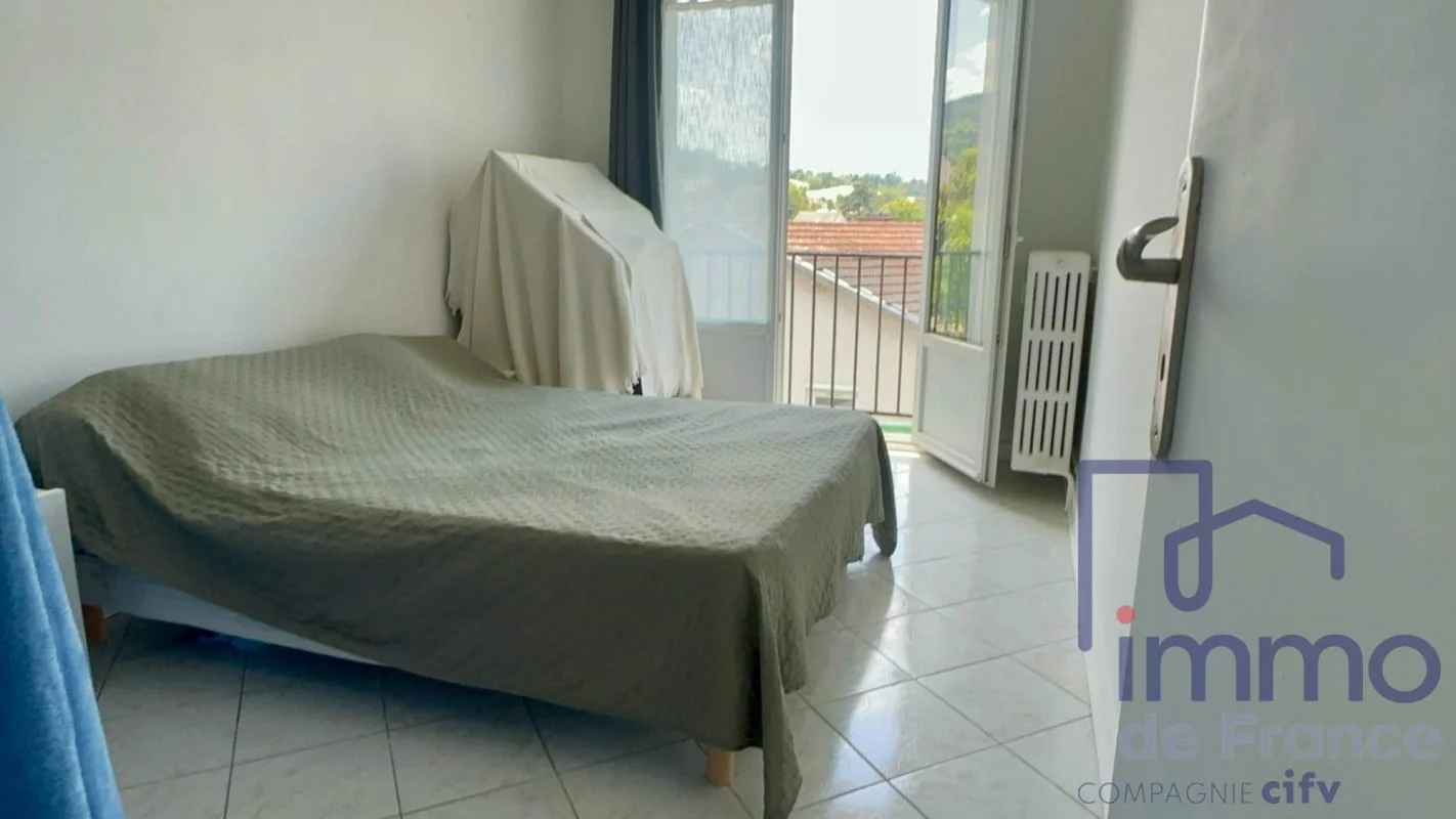 Appartement 2 pièces à vendre au Chambon-Feugerolles (42500) - photo 6