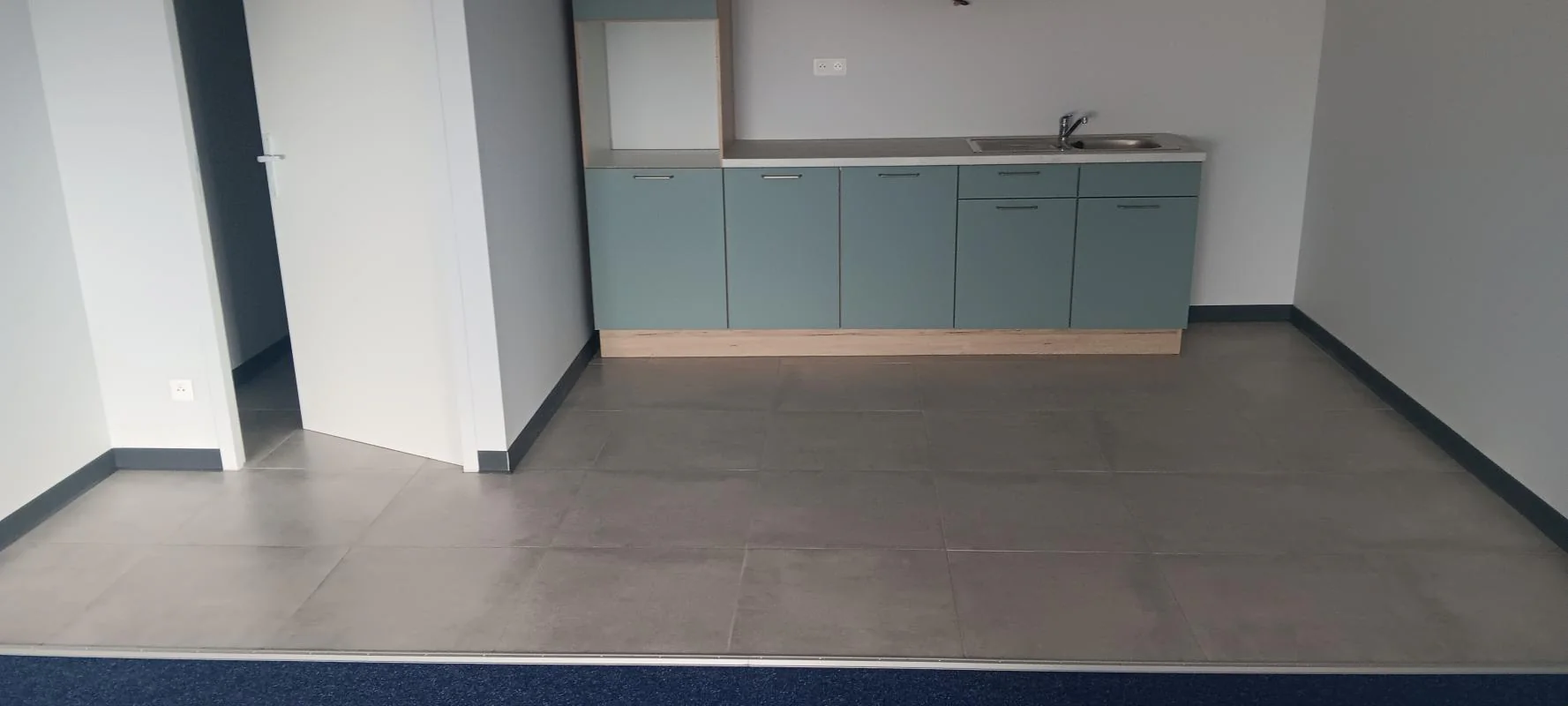 Bureau à louer à Olemps (12510) - photo 9