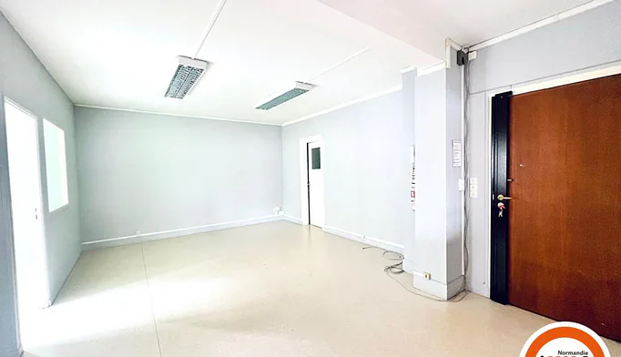 Bureau à louer à Rouen (76000) - photo 12