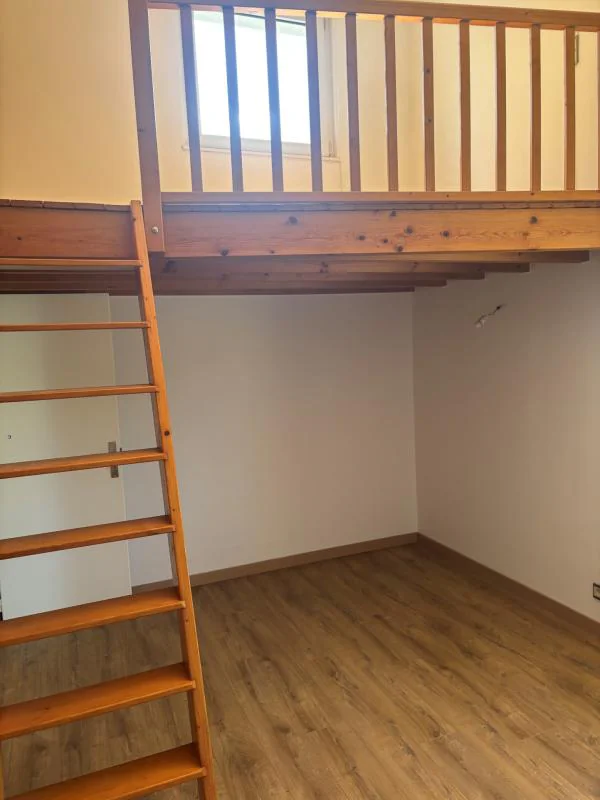 Maison 5 pièces à louer à Damery (51480) - photo 8