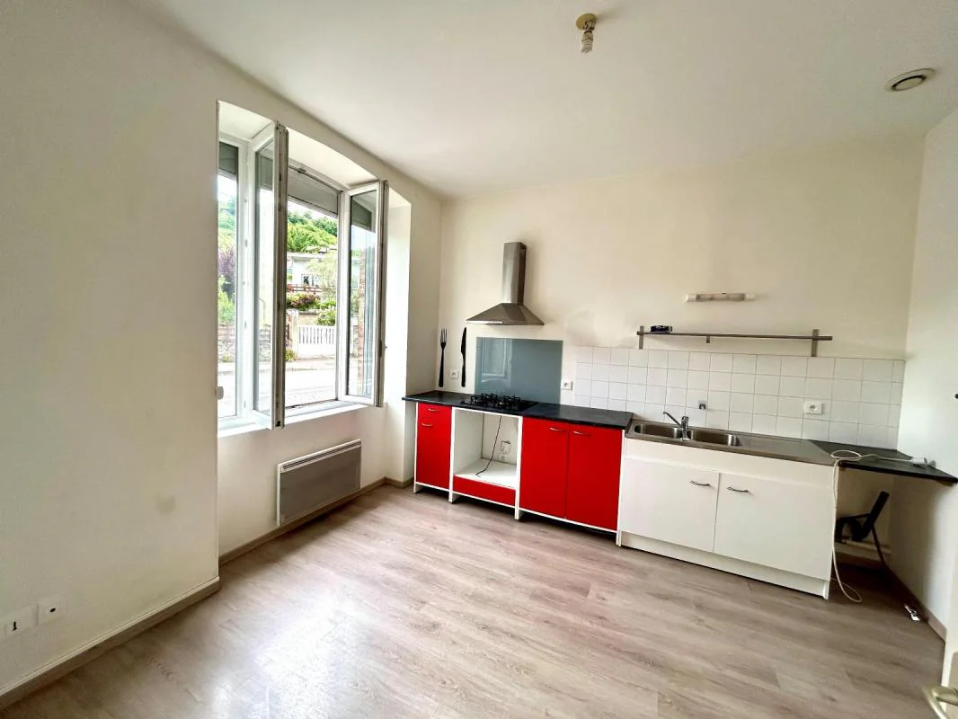 Maison 6 pièces à louer à Malleval (42520) - photo 2