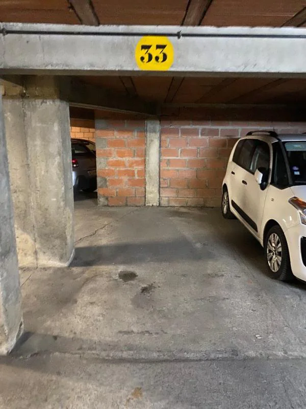 Parking / Box à louer à Toulouse (31000) - photo 2