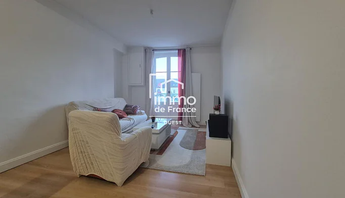 Appartement 2 pièces à louer à Évron (53600) - photo 2