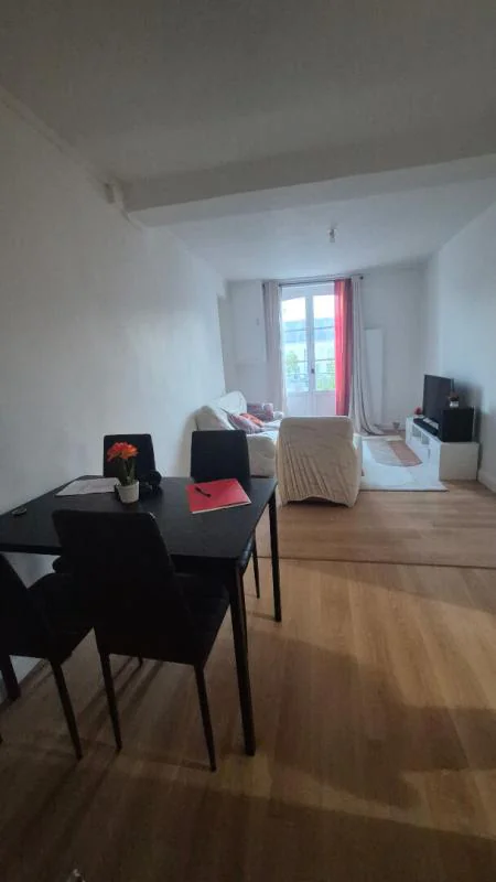 Appartement 2 pièces à louer à Évron (53600) - photo 3