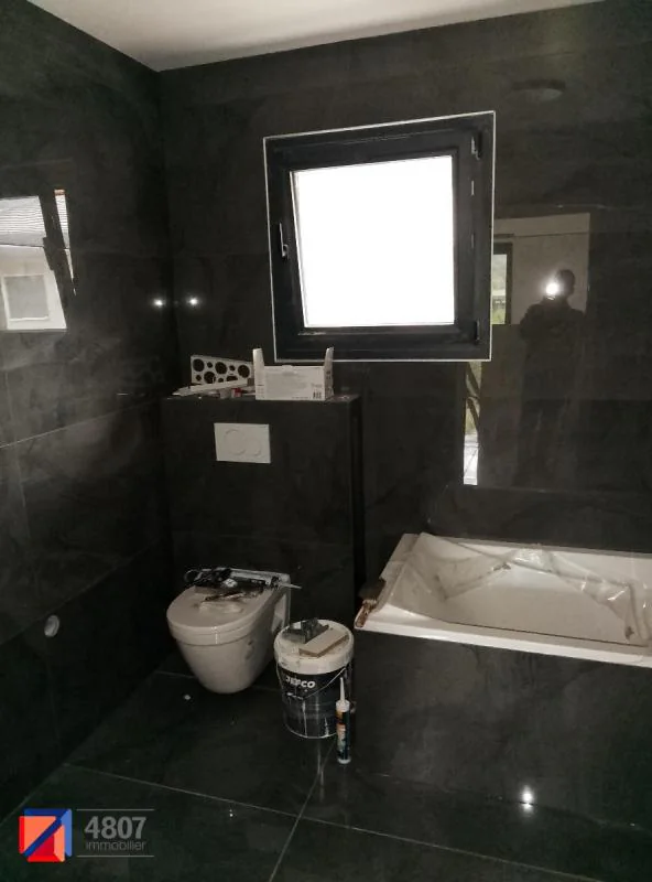 Maison 4 pièces à louer à Cluses (74300) - photo 8