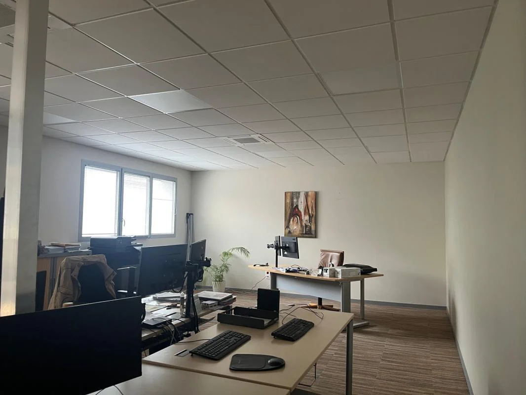 Bureau à louer à Châtenoy-le-Royal (71880) - photo 13