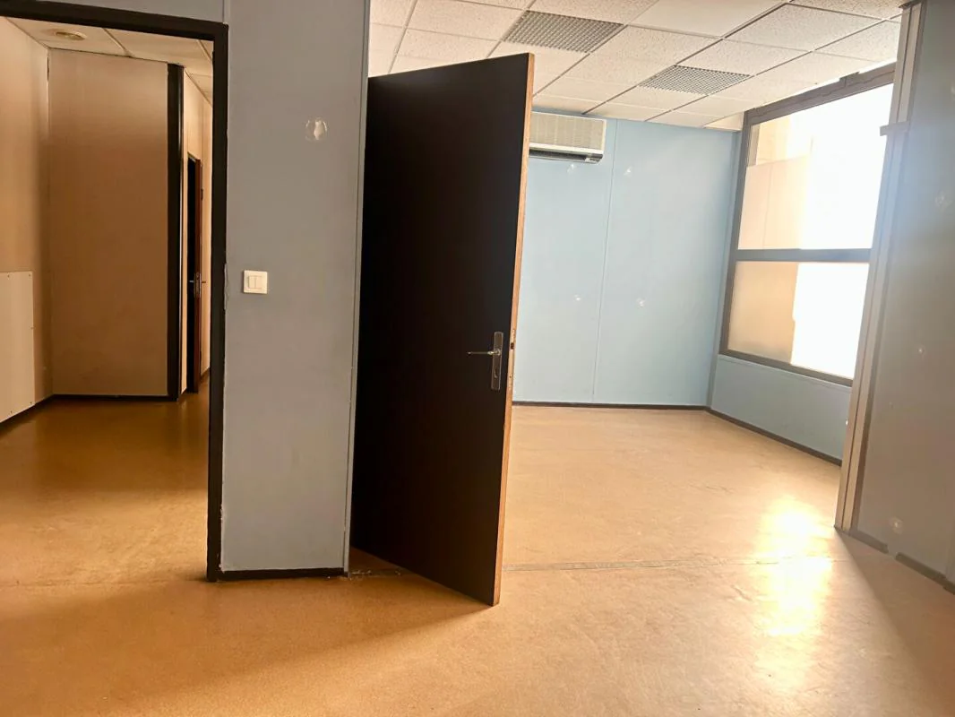 Bureau à vendre à Toulon (83000) - photo 2