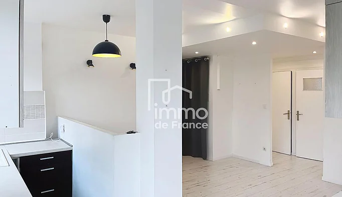 Appartement 4 pièces à vendre à Bourg-en-Bresse (01000) - photo 2