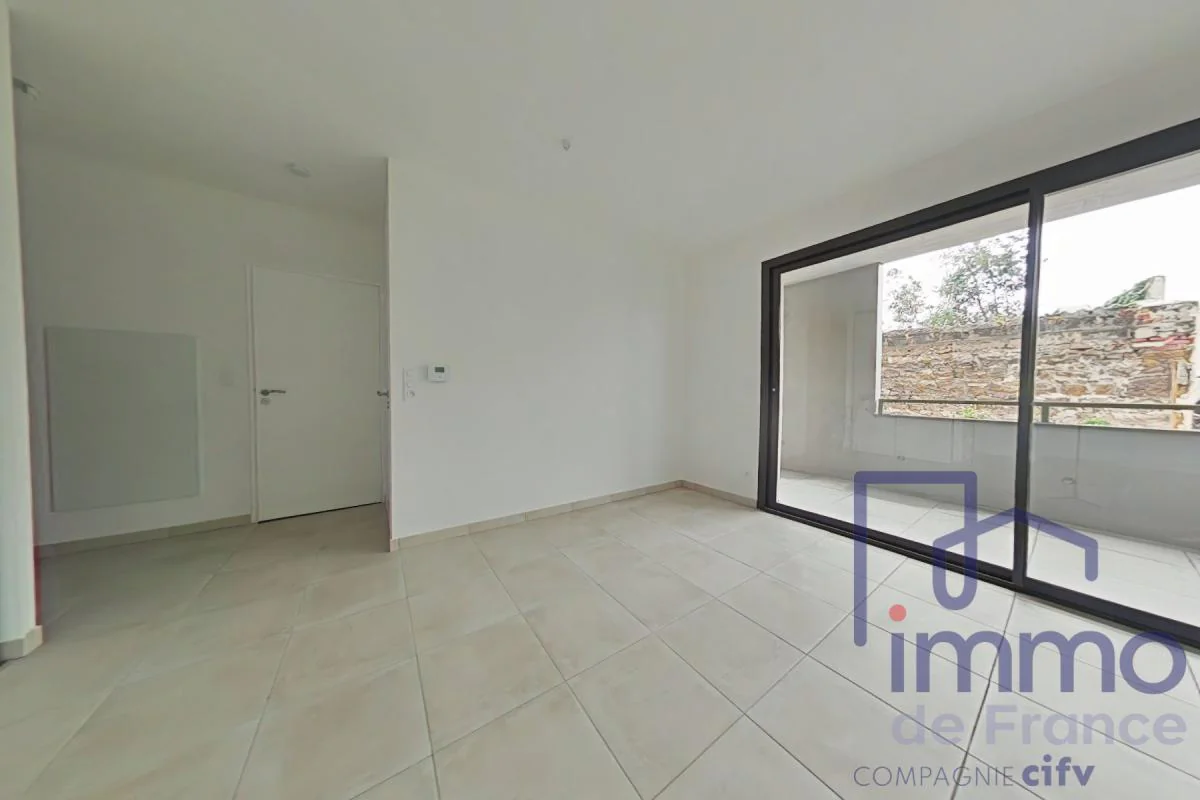 Appartement 2 pièces à vendre à Saint-Genest-Lerpt (42530) - photo 3
