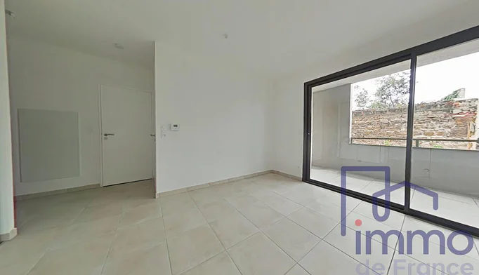 Appartement 2 pièces à vendre à Saint-Genest-Lerpt (42530) - photo 3