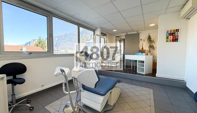 Bureau à vendre à Sallanches (74700) - photo 2