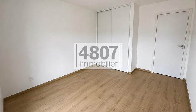 Appartement 2 pièces à vendre à Cluses (74300) - photo 2