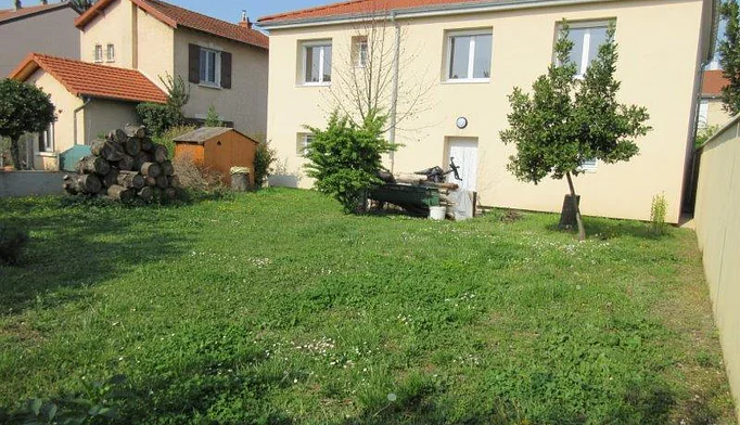 Maison 5 pièces à louer à Lyon (69008) - photo 1