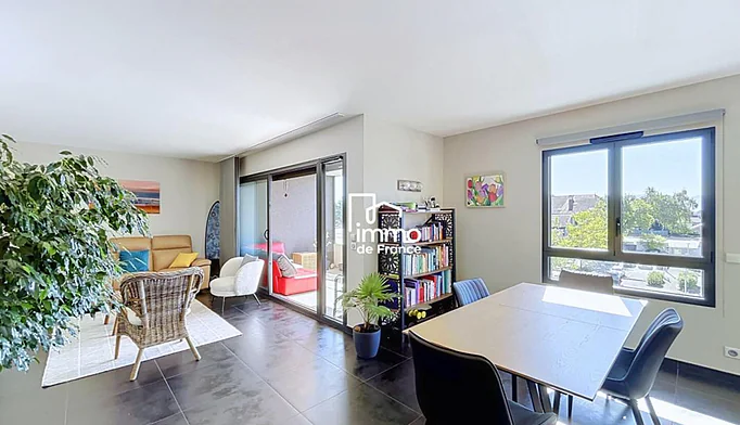 Appartement 4 pièces à vendre à Saint-Genis-Pouilly (01630) - photo 1
