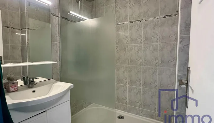Appartement 2 pièces à vendre au Chambon-Feugerolles (42500) - photo 8
