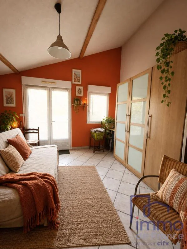 Maison 8 pièces à vendre à Saint-Cyprien (42160) - photo 7