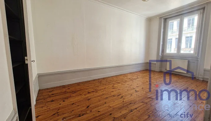 Appartement 5 pièces à vendre à Saint-Étienne (42000) - photo 9