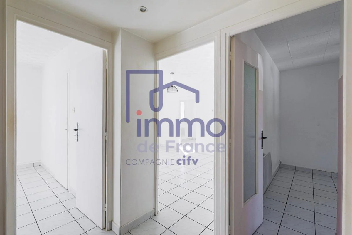 Appartement 4 pièces à vendre à Saint-Martin-d'Hères (38400) - photo 2
