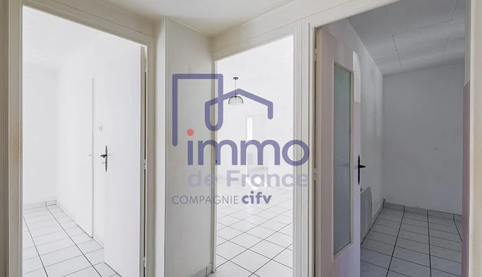 Appartement 4 pièces à vendre à Saint-Martin-d'Hères (38400) - photo 2