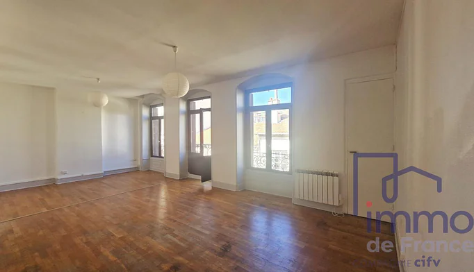 Appartement 4 pièces à vendre à Saint-Étienne (42000) - photo 1