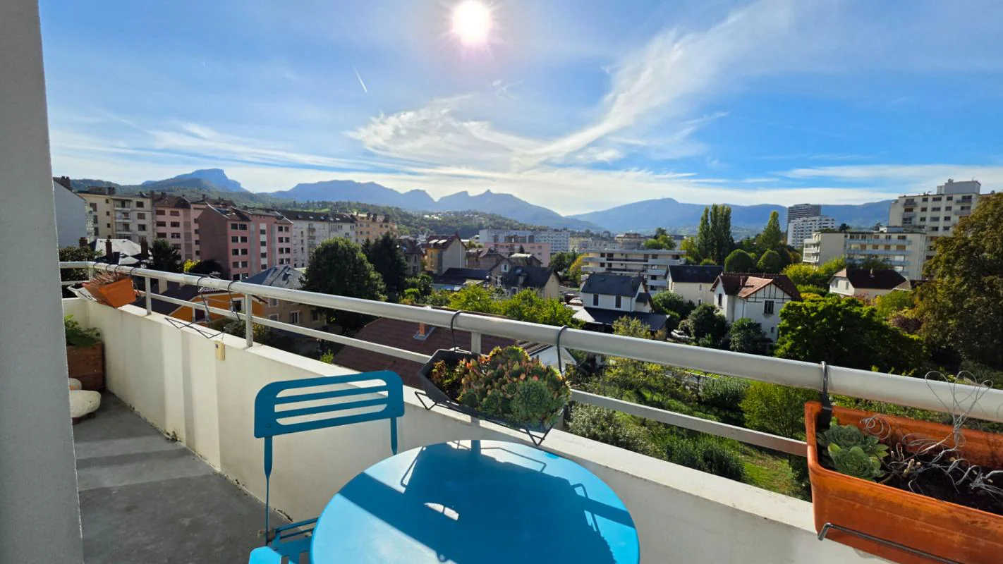 Appartement 4 pièces à vendre à Chambéry (73000) - photo 2