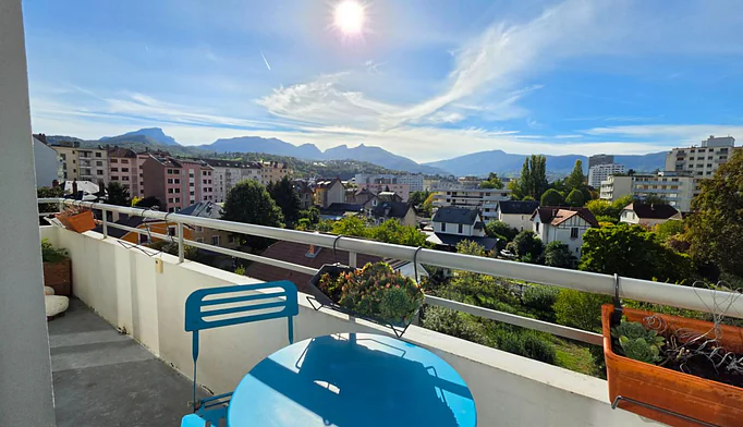 Appartement 4 pièces à vendre à Chambéry (73000) - photo 2