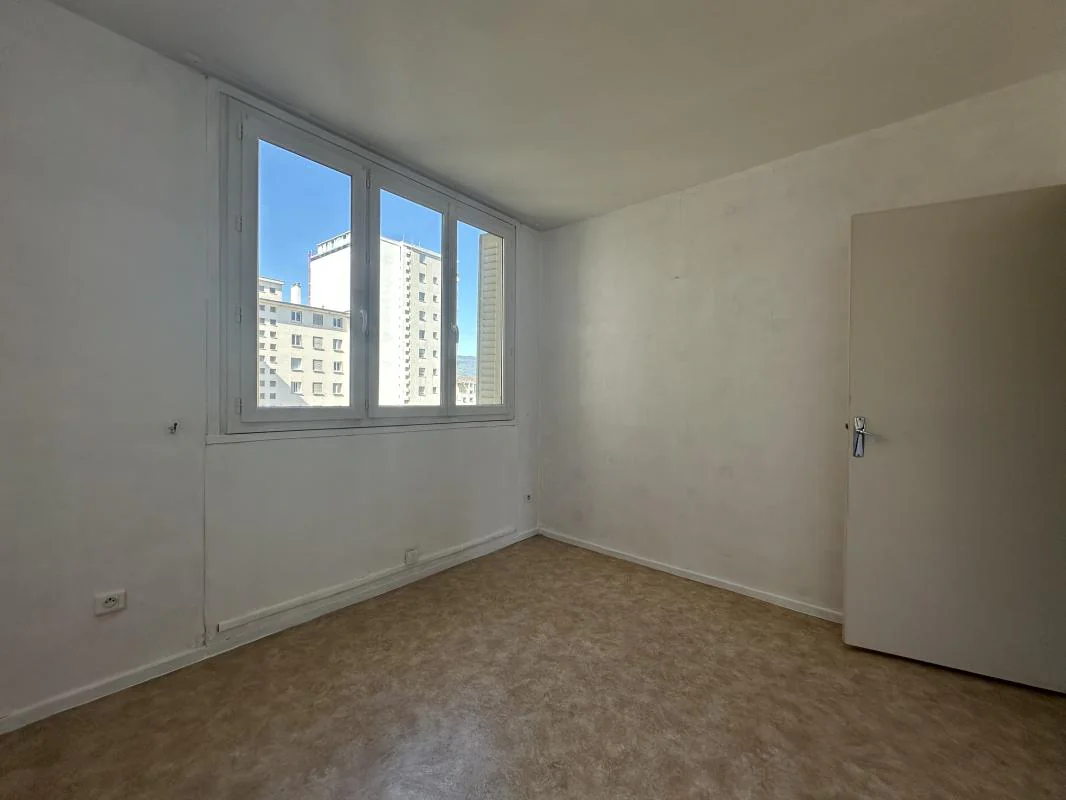 Appartement 4 pièces à louer à Chambéry (73000) - photo 3