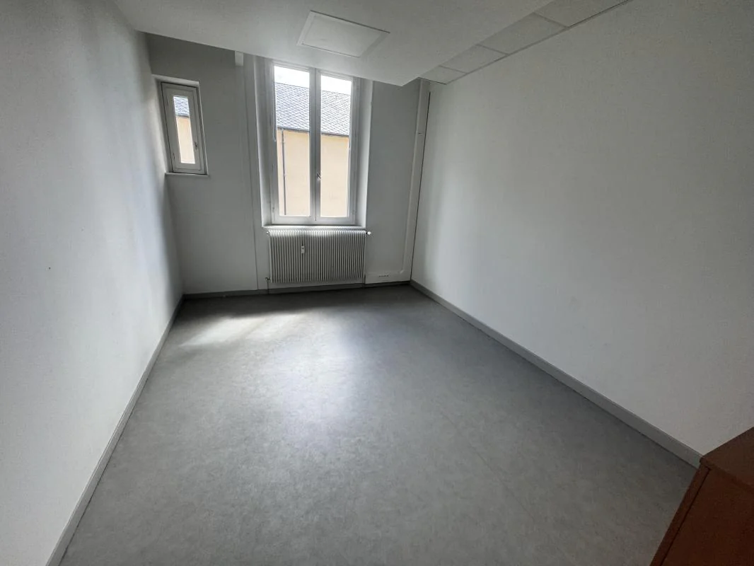 Bureau à louer à Rodez (12000) - photo 4