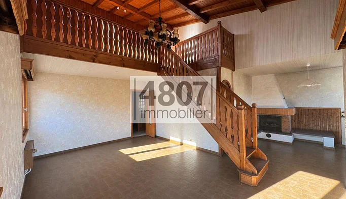 Maison 8 pièces à vendre à Marignier (74970) - photo 2