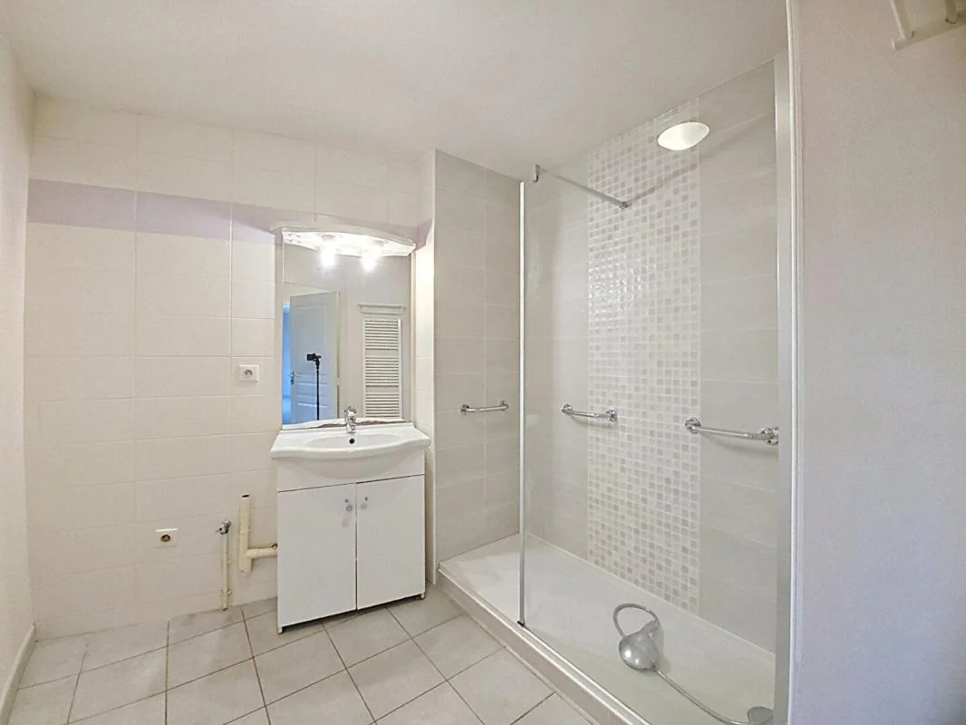 Appartement 3 pièces à louer à Bourg-en-Bresse (01000) - photo 3