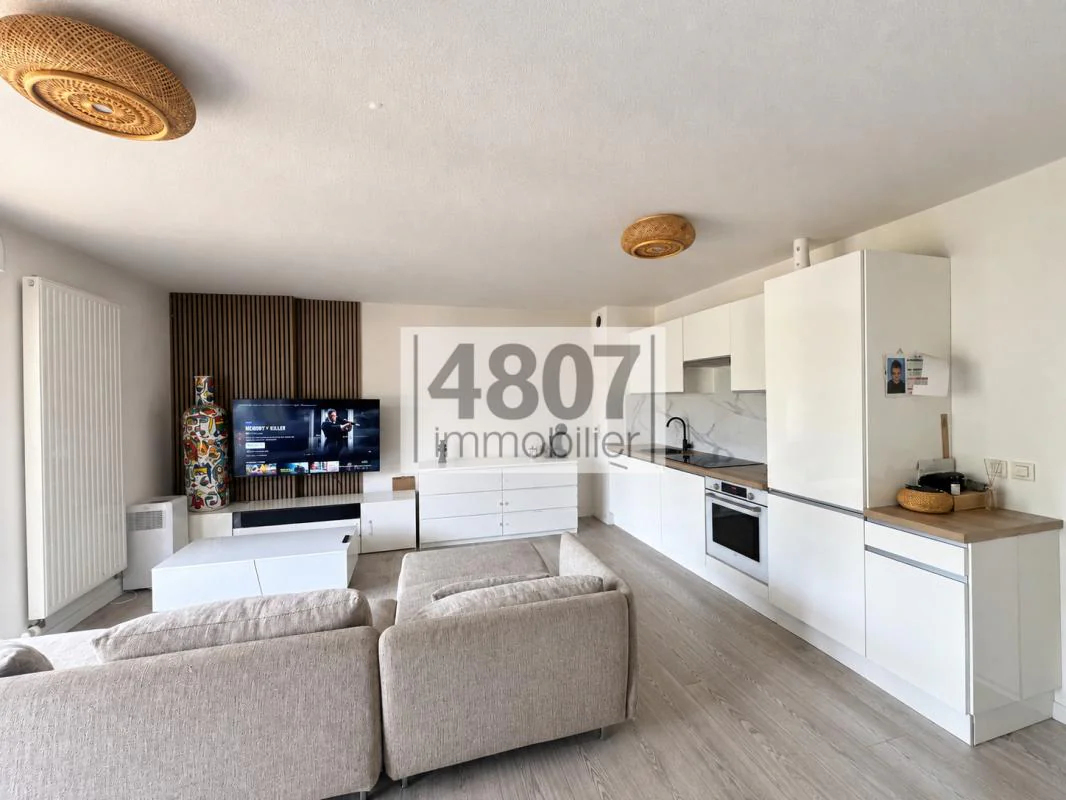 Appartement 2 pièces à vendre à Saint-Julien-en-Genevois (74160) - photo 2