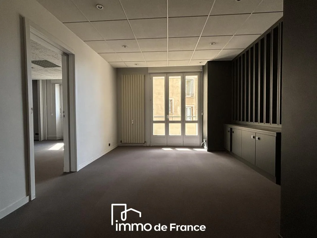 Bureau à louer à Rodez (12000) - photo 2