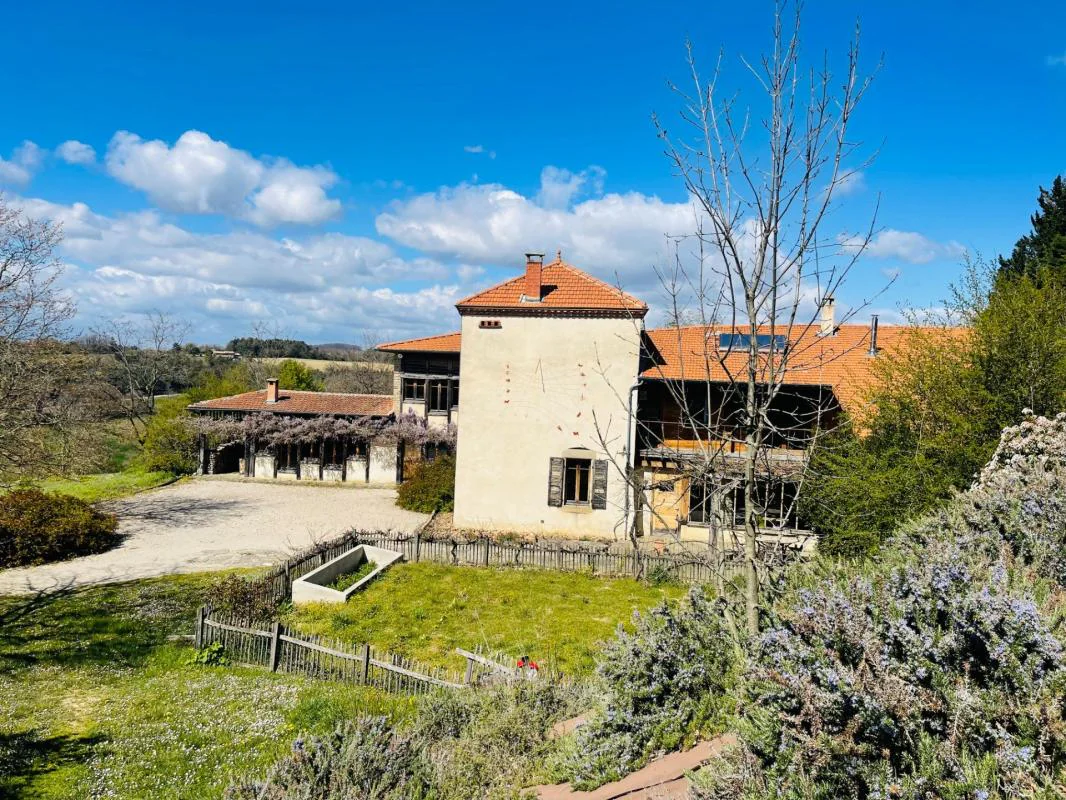 Maison 8 pièces à vendre à Charmes-sur-l'Herbasse (26260) - photo 1