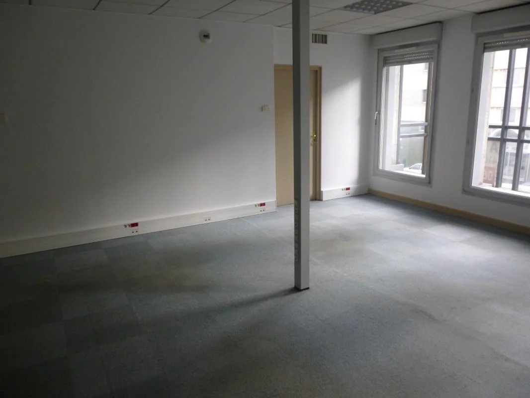 Bureau à louer à Lyon (69006) - photo 8