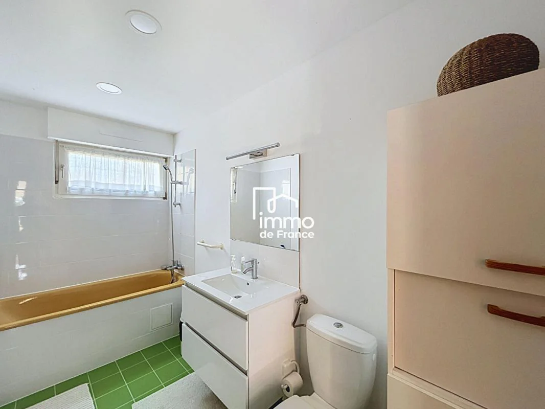 Maison 6 pièces à vendre à Chevry (01170) - photo 10