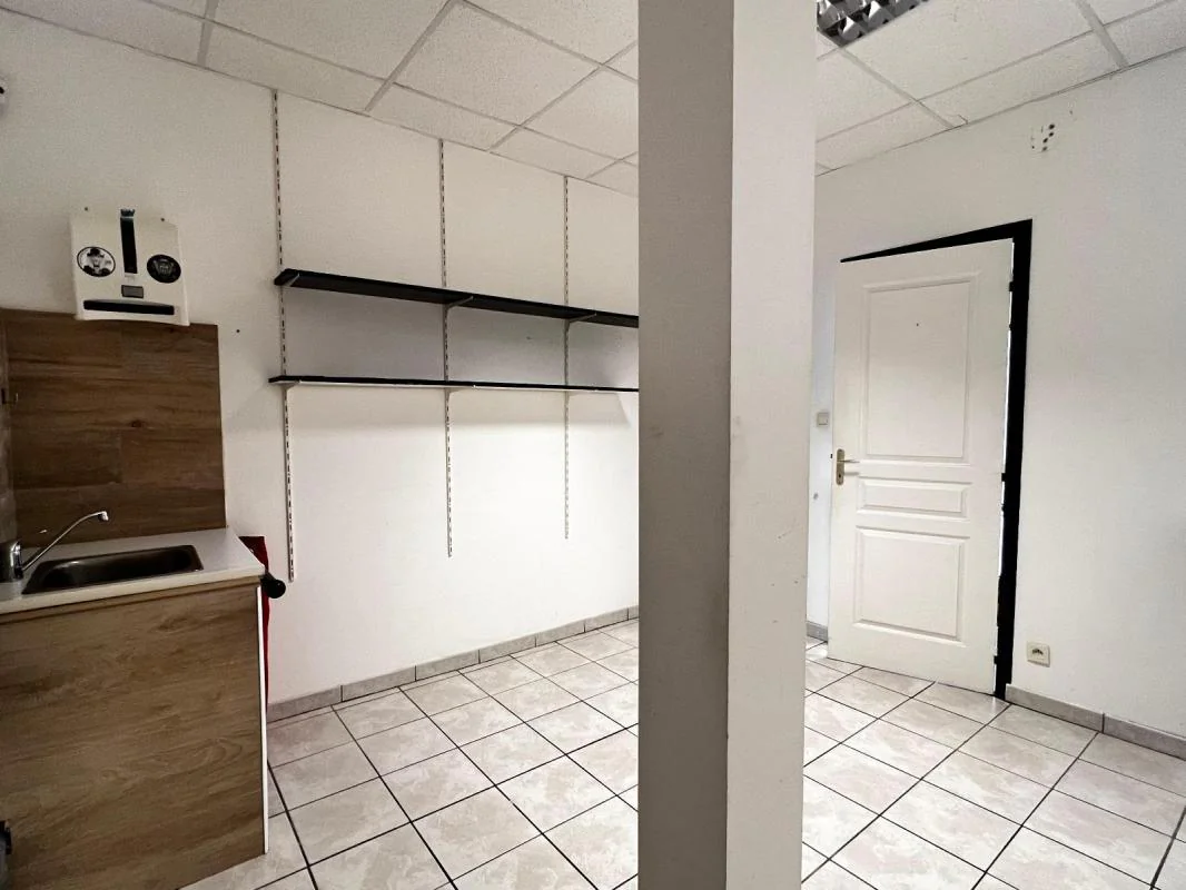 Bureau à louer à Vogüé (07200) - photo 9