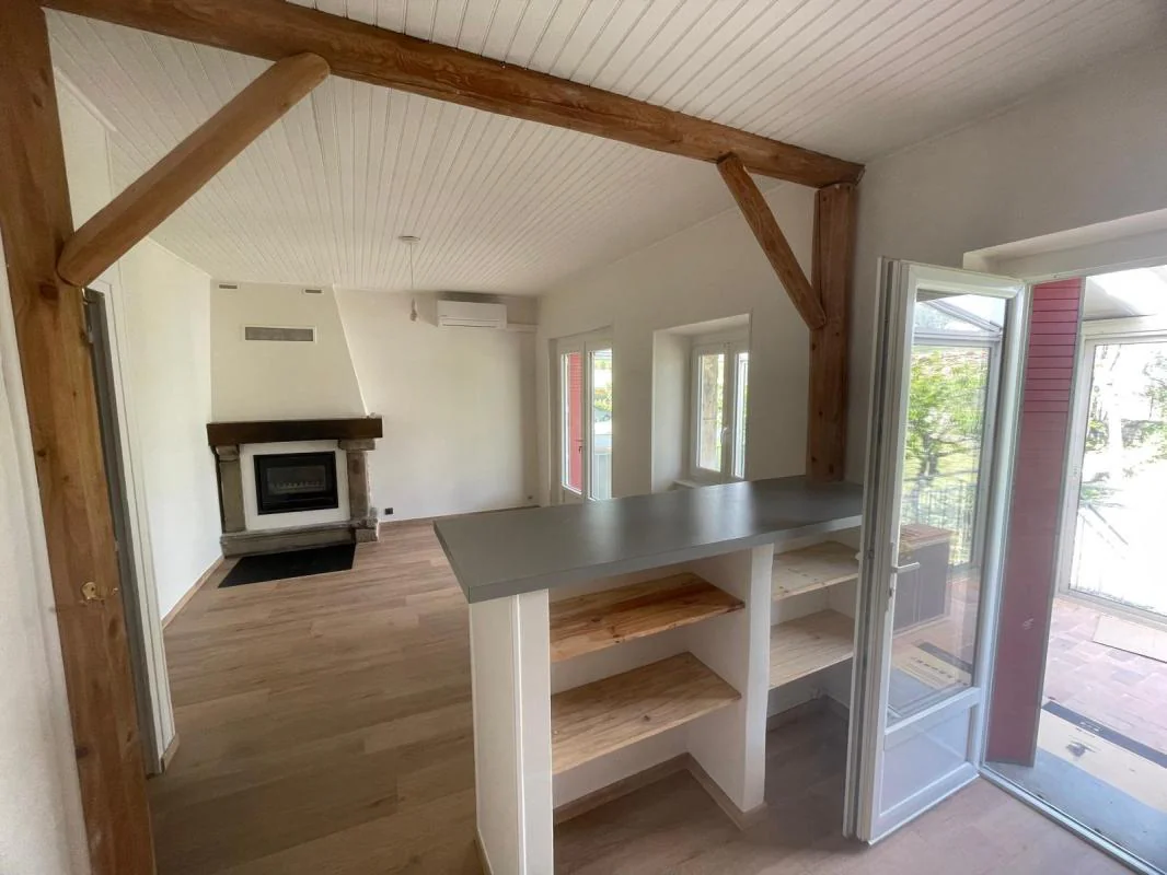 Maison 3 pièces à louer aux Vans (07140) - photo 3