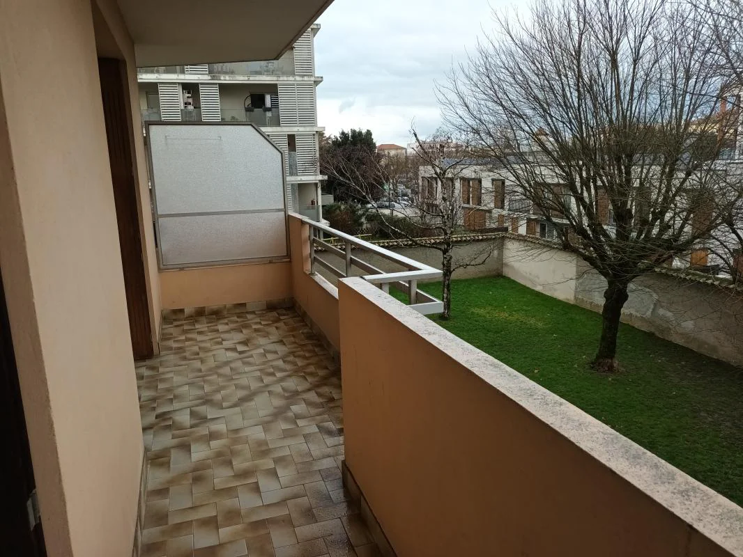 Appartement 3 pièces à louer à Vaulx-en-Velin (69120) - photo 4