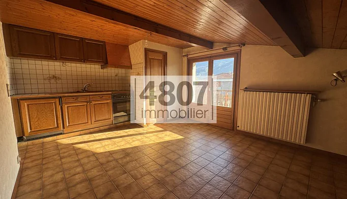Maison 8 pièces à vendre à Marignier (74970) - photo 9